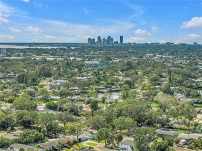 4891 Venetian Blvd NE in St. Petersburg, FL - Building Photo - Building Photo