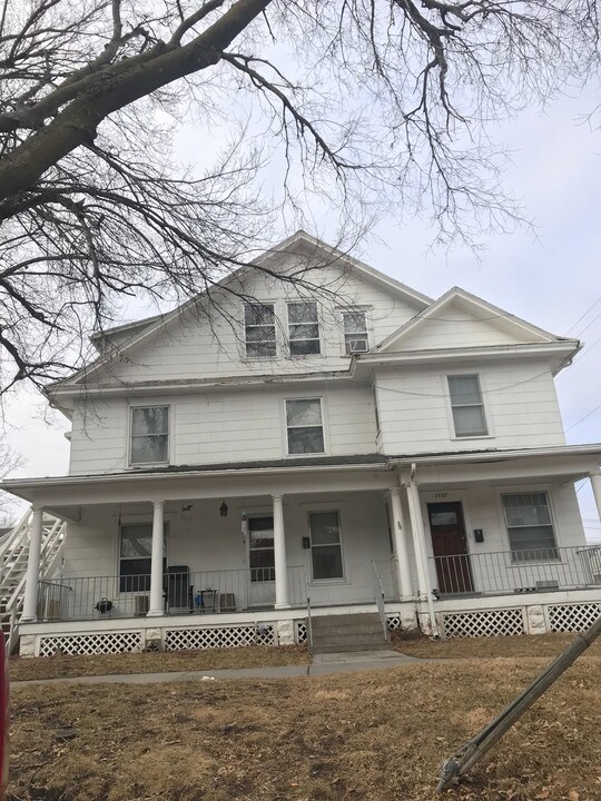 1327 S 14th St-Unit -#1 in Lincoln, NE - Building Photo
