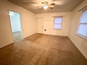 1514 Summit Dr in Shelton, WA - Building Photo - Building Photo