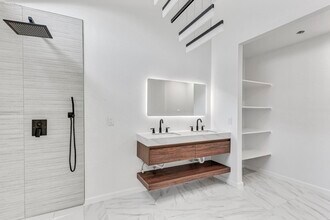 917 Satellite View in Round Rock, TX - Building Photo - Building Photo
