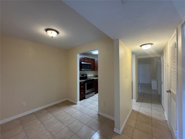 1434 Highland Ridge Cir in Brandon, FL - Foto de edificio - Building Photo