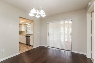 2130 SE 9th Terrace in Cape Coral, FL - Building Photo - Building Photo