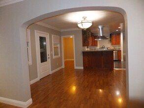 3920 E 11th St in Long Beach, CA - Foto de edificio - Building Photo