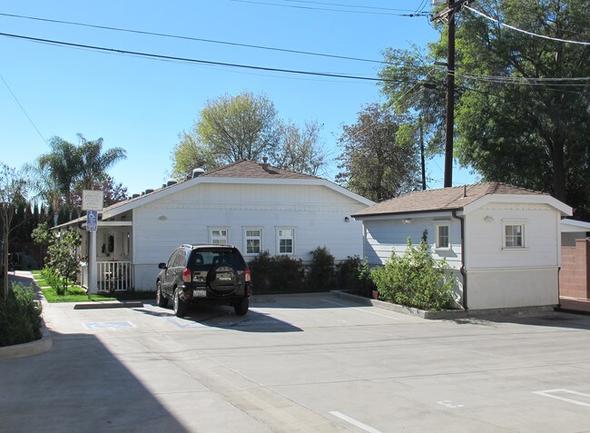 340-342 Riverdale Dr in Glendale, CA - Foto de edificio - Building Photo