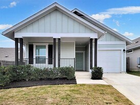 324 E Broade St in Leander, TX - Building Photo