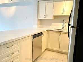 65 George Appleton Way in Toronto, ON - Building Photo - Building Photo