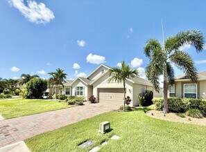 3422 Cancun Ct in Cape Coral, FL - Building Photo - Building Photo