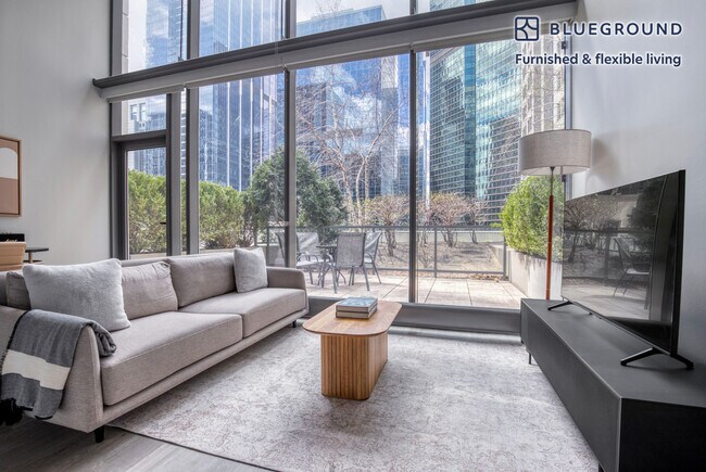property at 210 N Wells St