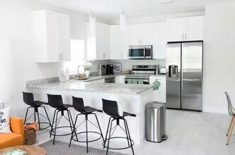 2700 Nokomis Ave in West Palm Beach, FL - Building Photo - Building Photo
