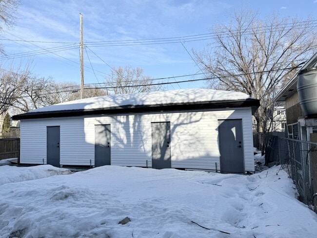 10545 126 St NW in Edmonton, AB - Building Photo - Building Photo