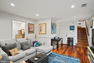 4170 Governor Yeardley Ln in Fairfax, VA - Building Photo - Building Photo