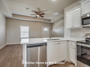 106 Sterling Dr in Chickasha, OK - Building Photo - Building Photo