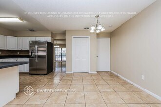 1204 Letona Ln in Valrico, FL - Building Photo - Building Photo