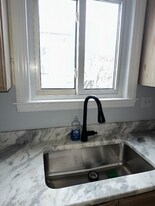 633 Moody St in Waltham, MA - Building Photo