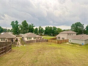 15002 Sorrento Bay Ct in Willis, TX - Building Photo - Building Photo