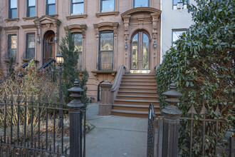 214 Park Pl in Brooklyn, NY - Building Photo - Building Photo