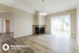 3606 75th Terrace E in Sarasota, FL - Building Photo - Building Photo