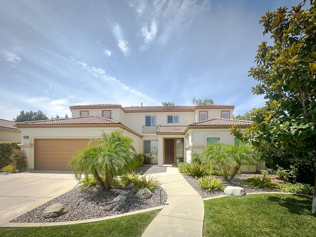 property at 32920 Northshire Cir