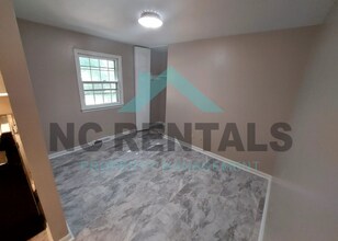 829 Holt Ave in Greensboro, NC - Building Photo - Building Photo