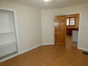 15 Cypress St in Somerville, MA - Building Photo - Building Photo