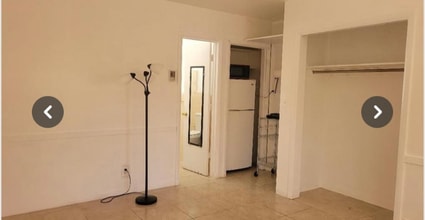 728 SE 19th Ave in Deerfield Beach, FL - Foto de edificio - Building Photo