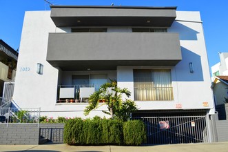 1019 N Vista St in West Hollywood, CA - Building Photo - Building Photo