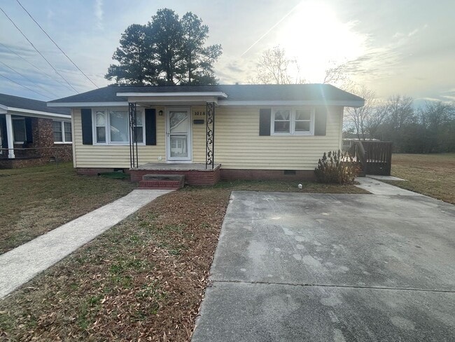 property at 1018 E Edgerton St