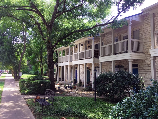 property at 635 W 31st St