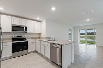 3718 Mannered Gold Ave in Bradenton, FL - Building Photo - Building Photo