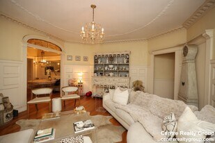 306 Commonwealth Ave in Boston, MA - Building Photo