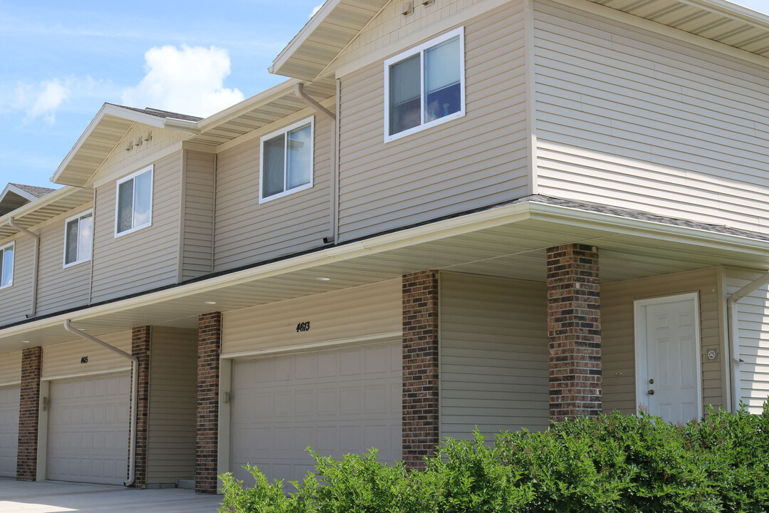 Town Square Townhomes in Fargo, ND - Building Photo