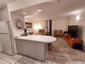 1687 Pensacola St in Honolulu, HI - Building Photo - Building Photo