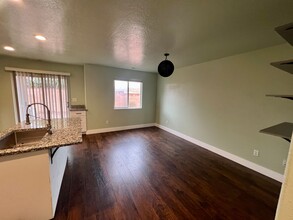 3155 S Hidden Valley Dr in Saint George, UT - Building Photo - Building Photo