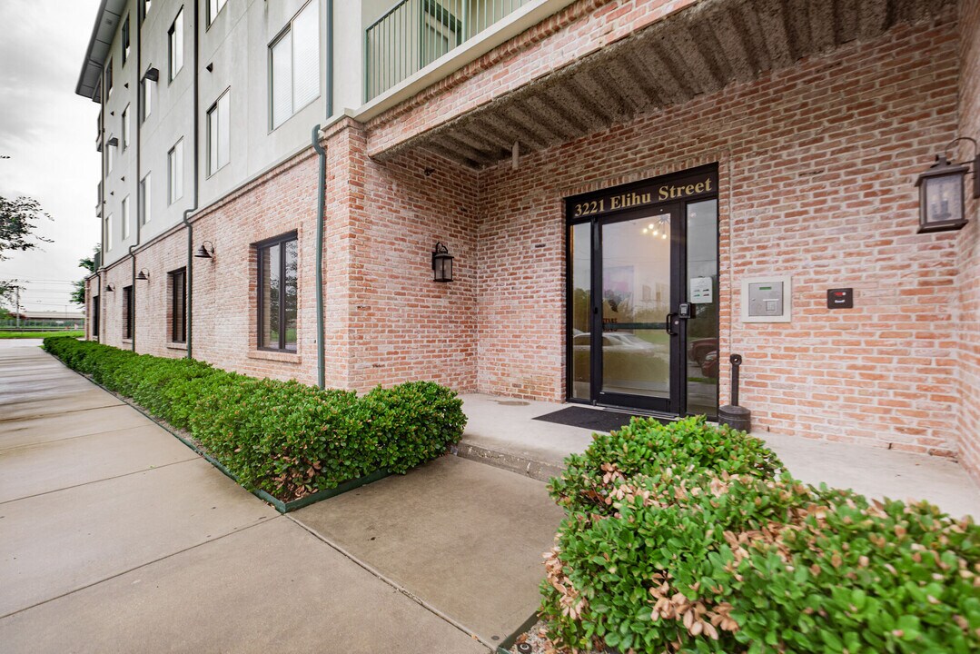 Lofts at Fair Park in Dallas, TX - Building Photo