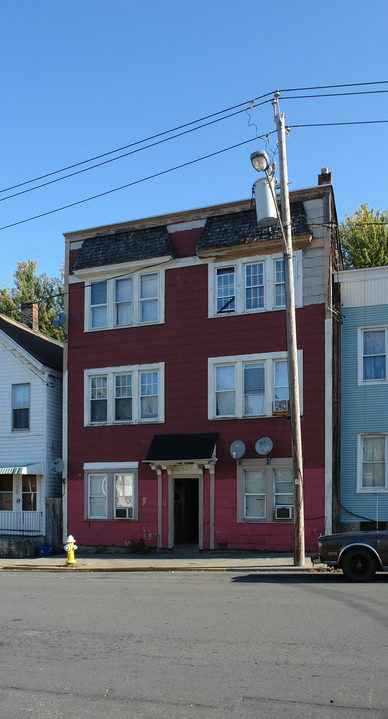 514 State St in Hudson, NY - Building Photo