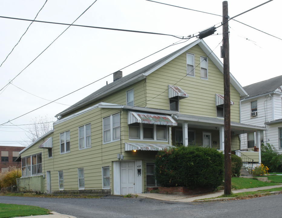 439 Bayard St in South Williamsport, PA - Building Photo