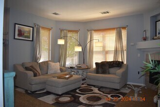 8389 S Independence Cir in Littleton, CO - Building Photo - Building Photo