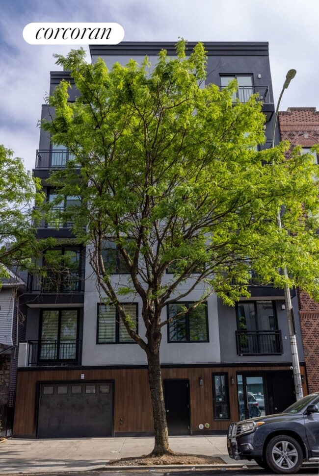 property at 2316 Clarendon Rd