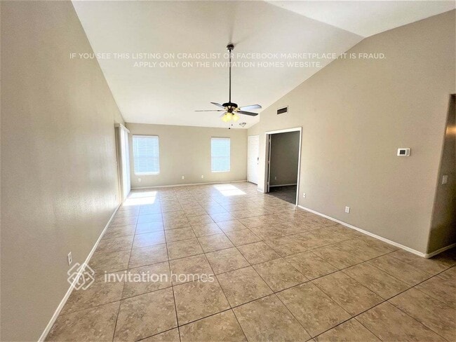 1057 S Wildrose Cir in Mesa, AZ - Building Photo - Building Photo