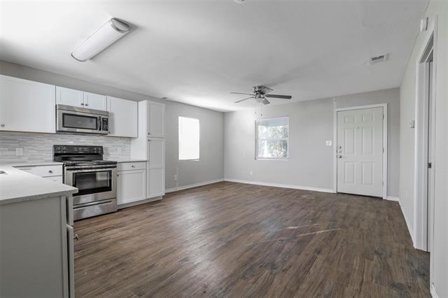 1206 Business in Blue Ridge, TX - Building Photo - Building Photo