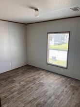 10118 Falvey Lk Ln in Conroe, TX - Building Photo - Building Photo