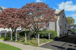 80 Victory St in Stamford, CT - Building Photo