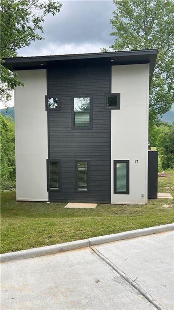 23 Monarch Ln in Blairsville, GA - Building Photo - Building Photo