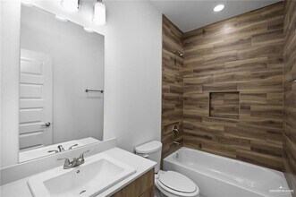 1504 Unity Dr in Mercedes, TX - Building Photo - Building Photo