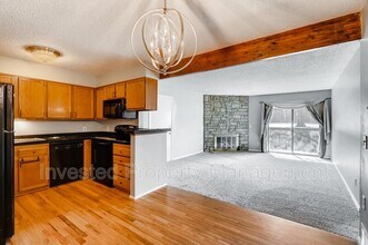 335 Wright St in Lakewood, CO - Building Photo - Building Photo