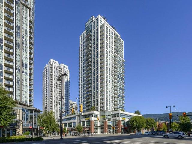 3007 Glen Dr in Coquitlam, BC - Building Photo