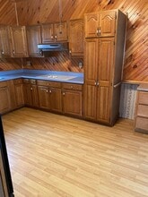 28 North St, Unit 1 in Waterville, ME - Foto de edificio - Building Photo