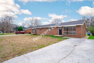 3338 Gundy Dr in Chattanooga, TN - Building Photo - Building Photo