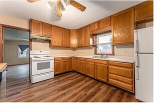 129 N Boyd St in Boyd, WI - Building Photo