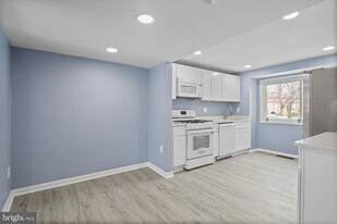 9411 Merryrest Rd in Columbia, MD - Building Photo